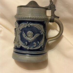 🍺 Small Vintage German Stoneware Beer Stein with Pewter Lid – Cherub Design